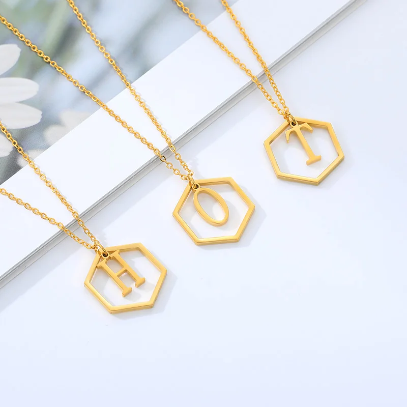 Collar-de-iniciales-collar-de-letras-personalizadas-para-mujer-acero-inoxidable-dorado-hueco-Hexagonal-A-Z (5)