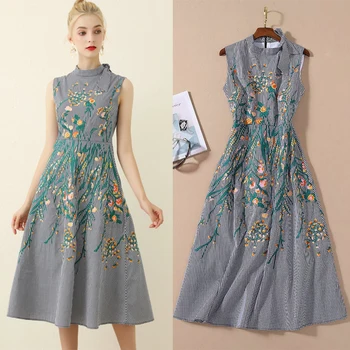

High quality summer new fashion cotton complex embroidered stand collar bow Slim sleeveless A-line temperament woman dress