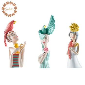 

Modern Art Girl with Flower/Bird Decoration Angel Girl Half-length Portrait Colophony Crafts Sculpture Creative Christmas Gifts
