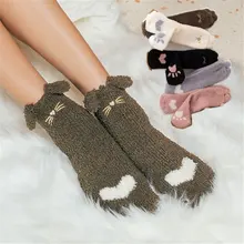 Женские носки в японском стиле Харадзюку с милыми пушистыми ушками и вышитой кошечкой, зимние утолщенные бархатные носки-тапочки кораллового цвета для женщин