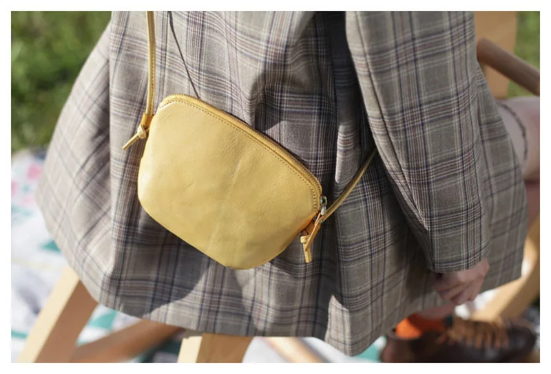 EUMOAN Leather mini shell bag, lady cute small bag, one-shoulder slant edgy mobile phone bag