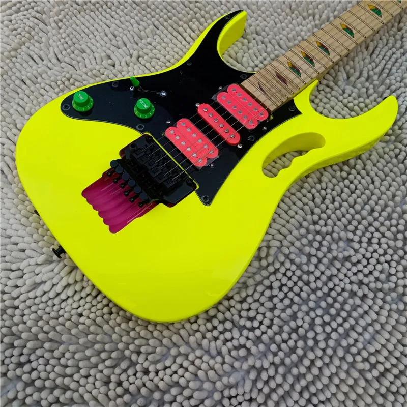 

Turn my guitar! Free Shipping 6 StringsNatural Electric Guitar with White Pearled Pickguard,Rosewood Fretboard