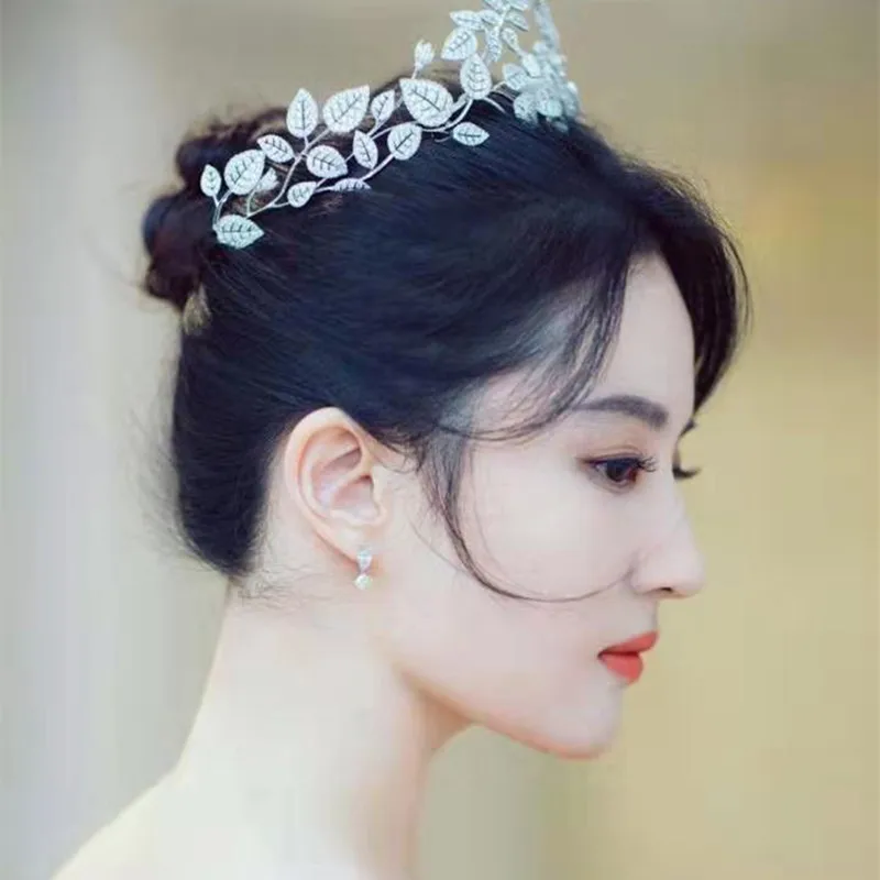 

Liu Yifei Celebrity Style Red Star Network Alloy Small Crown Girls Headdress Wedding Modeling Bride Hair Accessories Korean-styl