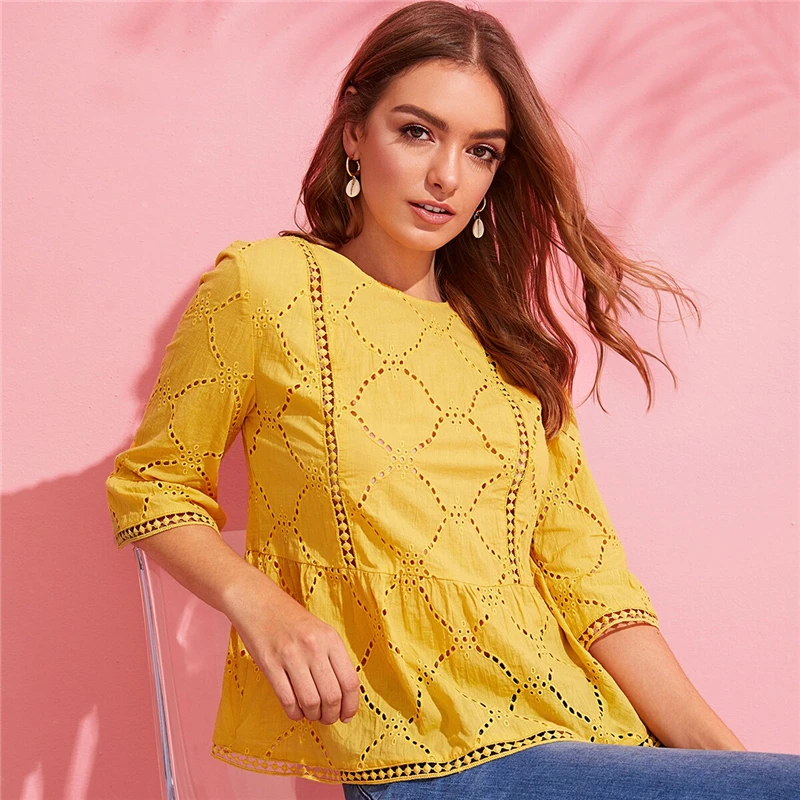 Блузка с вырезом-капелькой сзади; цвет желтый; Boho; однотонная кружевная блузка с вышивкой и рюшами; женские летние блузки
