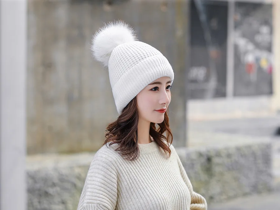Зимняя шапка из натурального меха енота, шапка с помпоном, женский элегантный шерстяной вязаный, новые женские шапки Скалли