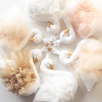 

Instagram VK Swan Cushion Christmas Gift Children's Heart Pillow Flamingo Plush Toy Modern Kids Decor Girl Sofa Kid's Gift Soft