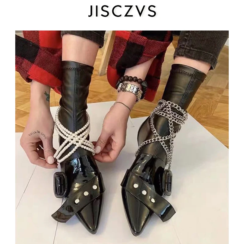 Фирменный дизайн; ботильоны с острым носком; ботинки-носки; женская обувь для подиума; женские короткие ботинки в стиле пэчворк с металлическими пряжками и ремешком на каблуке «рюмочка»
