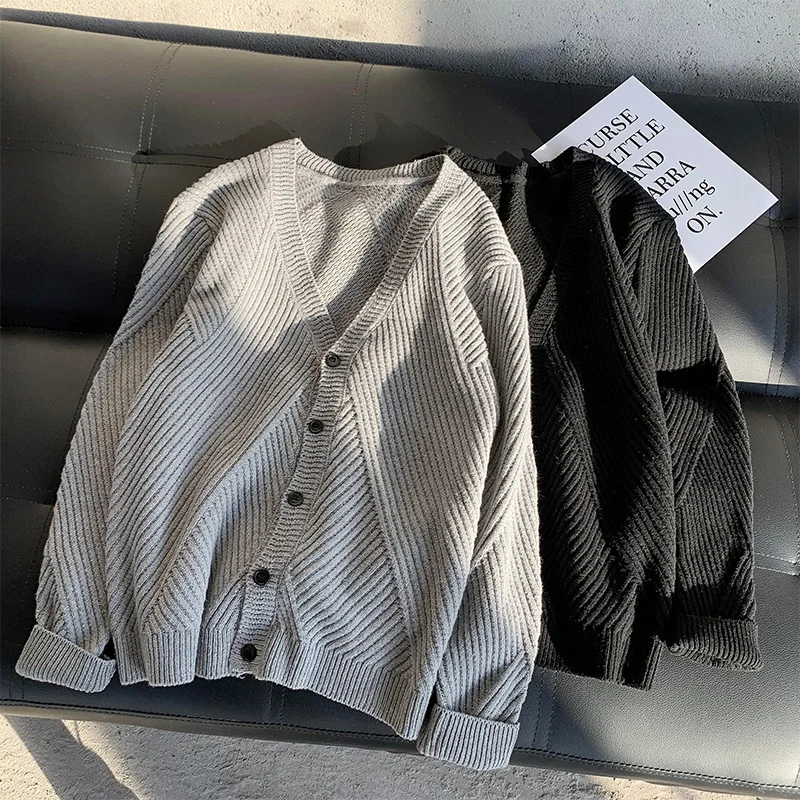Autumn New Cardigan Men Fashion Solid Color Casual Knit Cardigan Man Sweter Lothes Loose Sweater Jacket Men Sweaters M-2XL Autumn New Cardigan Men Fashion Solid Color Casual Knit Cardigan Man Sweter Lothes Loose Sweater Jacket Men Sweaters M-2XL