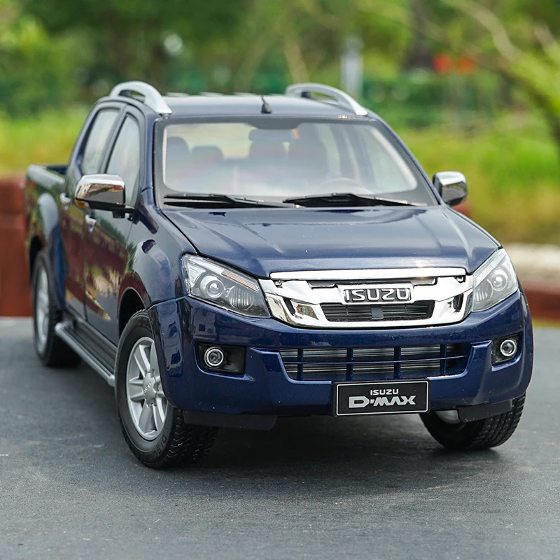 Модель грузовика ISUZU D MAX из сплава в масштабе 1:18 металлический литой автомобиль