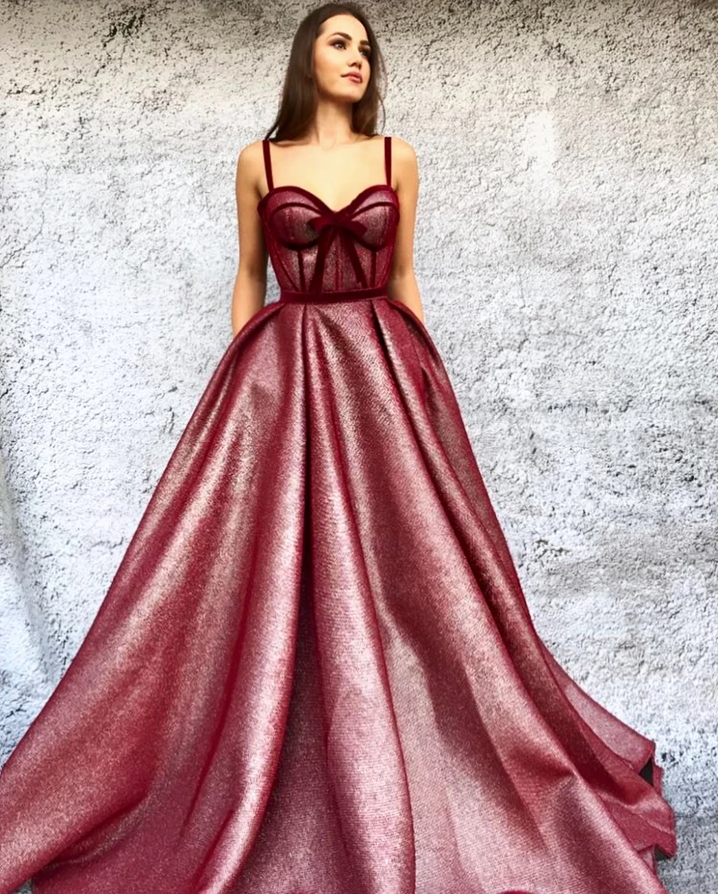 

BridalAffair, бордовое, Гламурное платье на тонких бретельках для выпускного вечера, блестящее, милое, с открытой спиной, длинное, строгие, вечернее платье