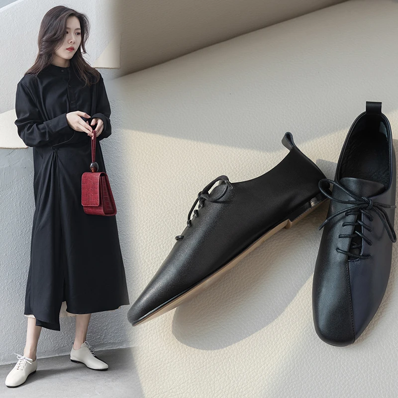 New Women's High Heels, Large Size Leather Shoes, Color Stitching Leather Shoes, Ladies Shoes, Low-heeled Square Toe