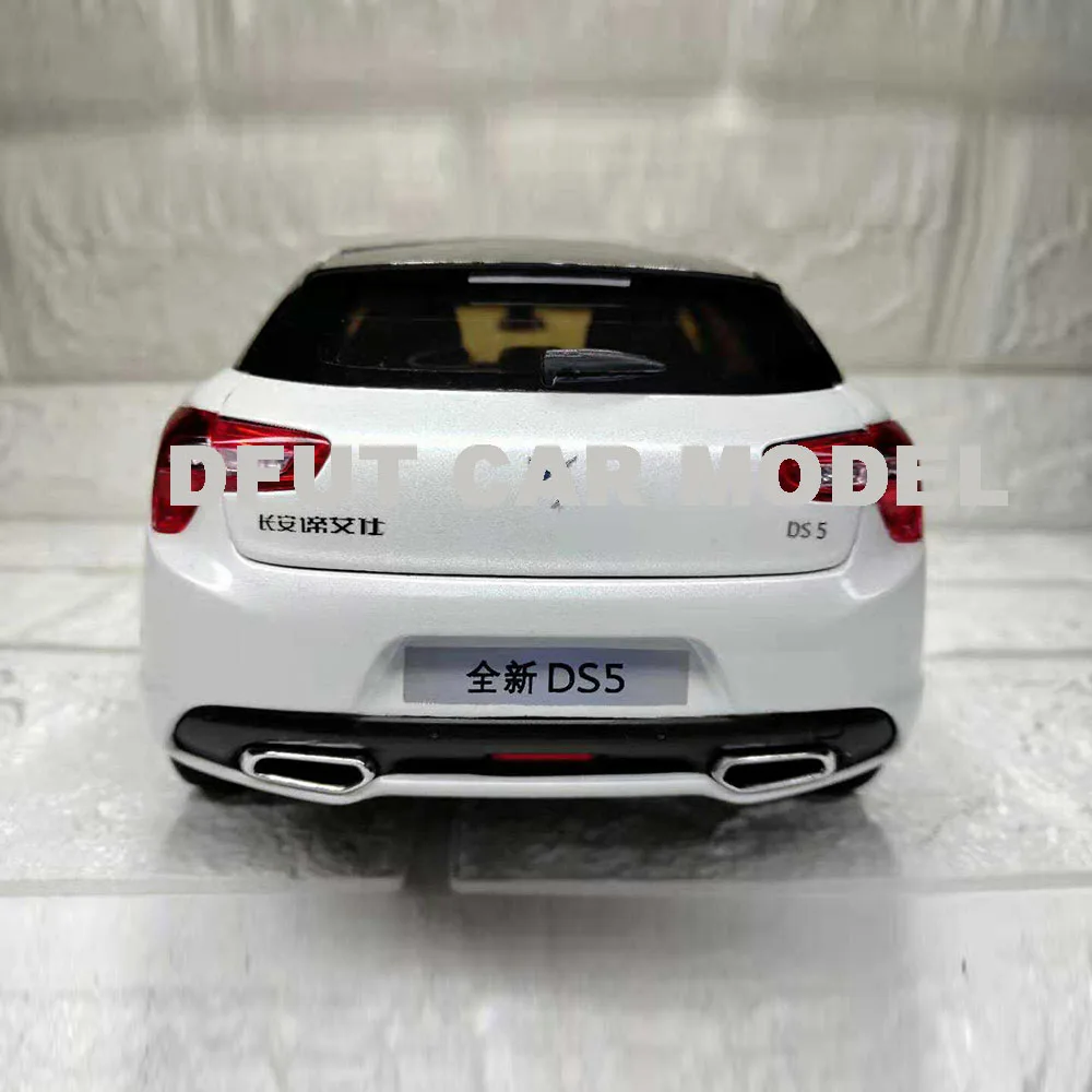 Литой Сплав 1:18 игрушка модель DS5 детская Оригинал авторизованные Аутентичные