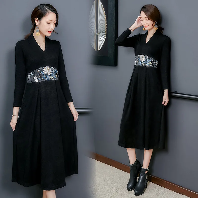 

2018 Autumn And Winter New Style Ethnic-Style Large Size Embroidered Waist Hugging Slimming over-the-Knee Dress V-neck WOMEN'S D