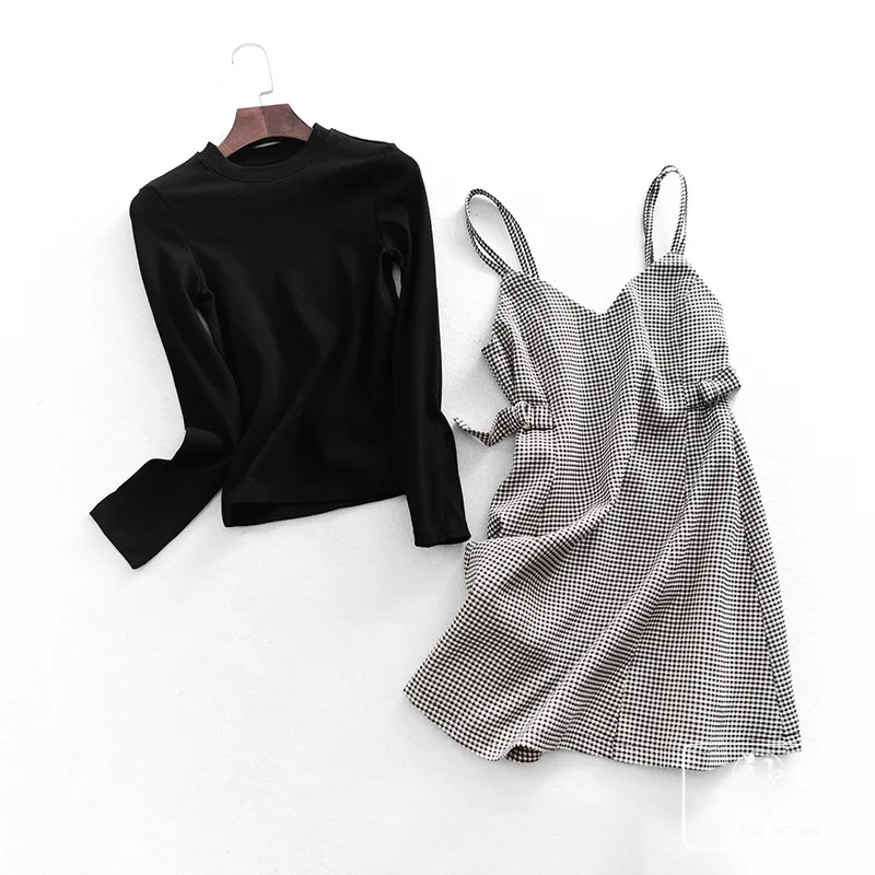 

One's Summer New Products Playful Retro Pattern Strapped Dress + Long-sleeved T-shirt Base Shirt Set Entity