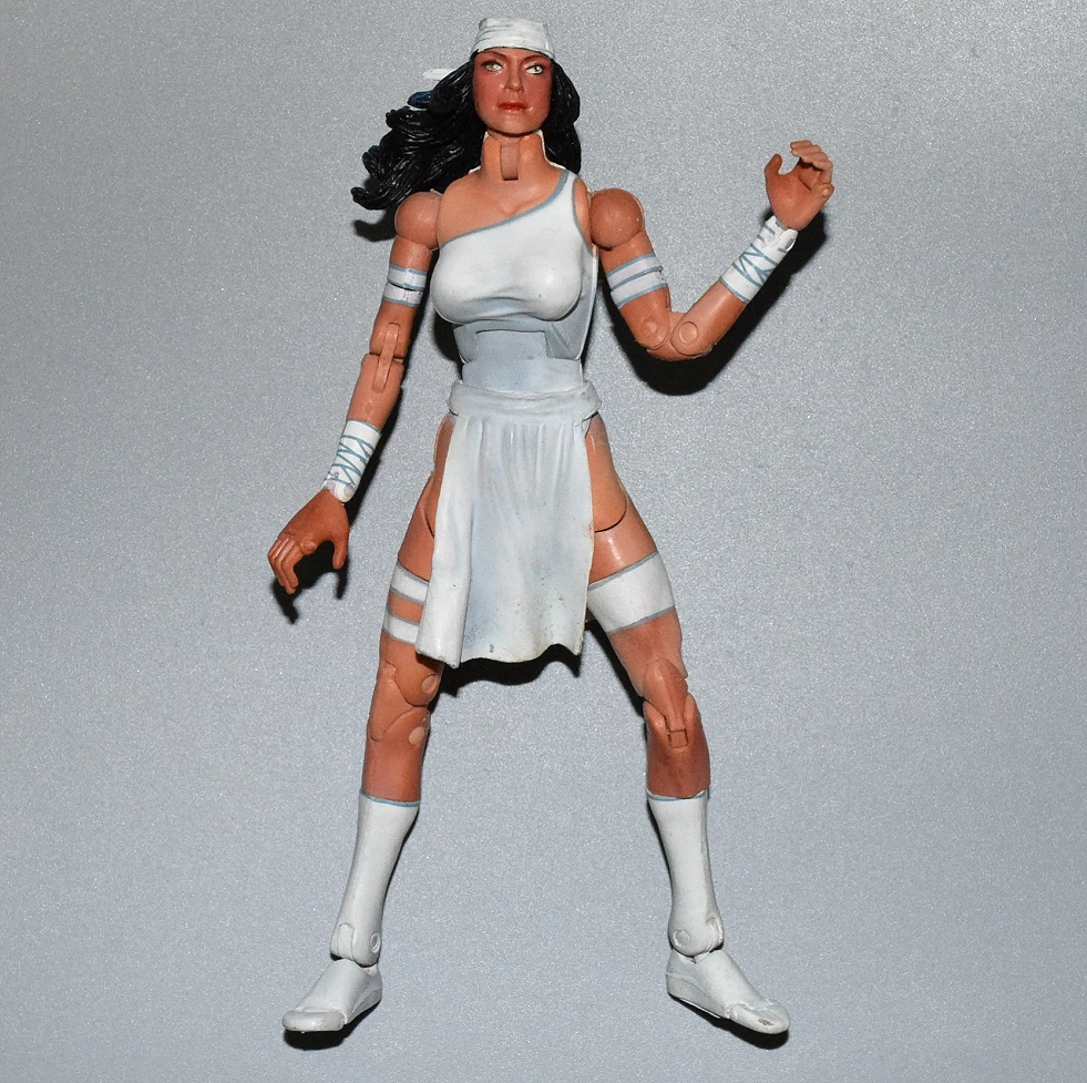 Figurine articulée, Marvel legend, Elektra, blanche, 6 pouces