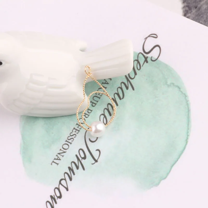 9066436290_675646366