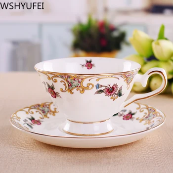 

European Bone china Coffee Cup Saucer Spoon Set coffee Mugs Porcelain teacup Luxury Cafe Tea Milk Cups Christmas party supplies