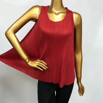 

LANMREM 2020 spring summer solid color sleeveless pleated vest women streetwear temperament loose wild Tops tide PD871