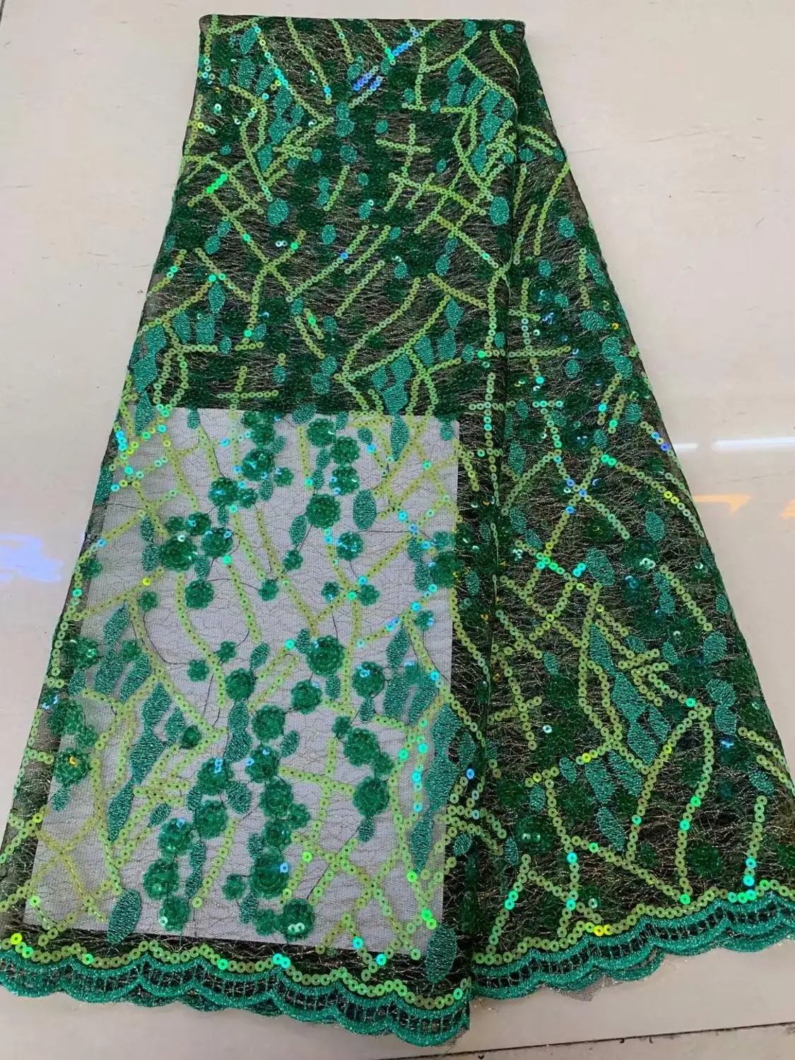 

2019 Wholesale luxury quality African chiffon lace fabric with sequins 5 yards emerald green sequins lace fabric