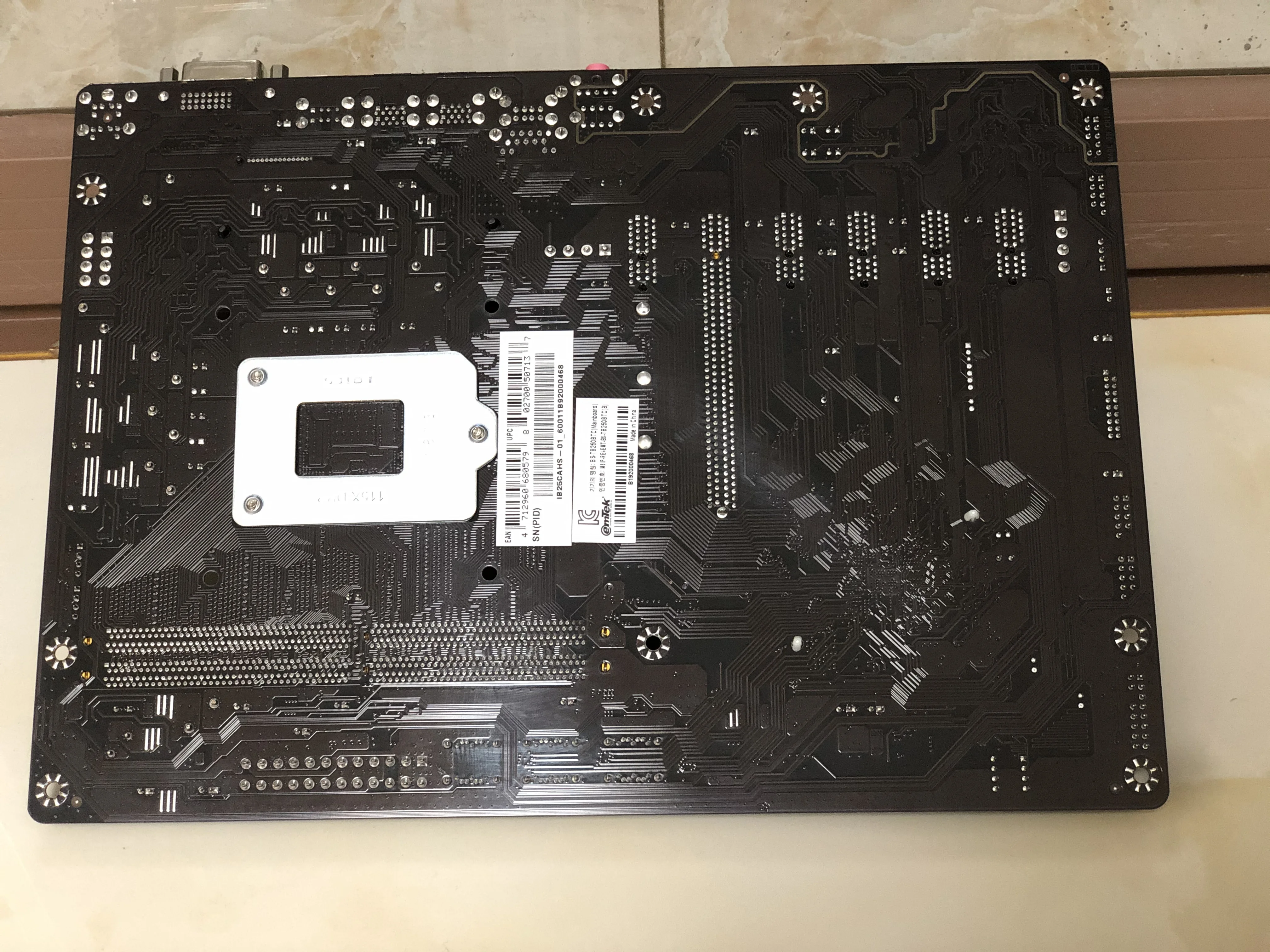 Placa-mãe para Biostar Nova Mineração Cartões B250 Lga 1151 Ddr4 Tb250 Atx Btc 6 Mainboard Tb250-btc 6pcie Gpu 7 Placa-mãe para notebook