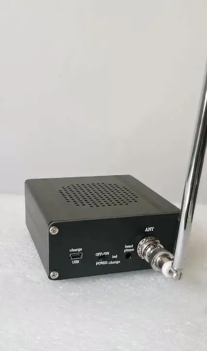 ATS-20 SI4732 Radio Receiver FM AM (MW & SW) SSB (LSB & USB) with Rechargeble lithium battery + Antenna + Speaker Case