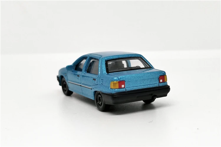 1: 64 Daihatsu CHARADE литья под давлением модель автомобиля