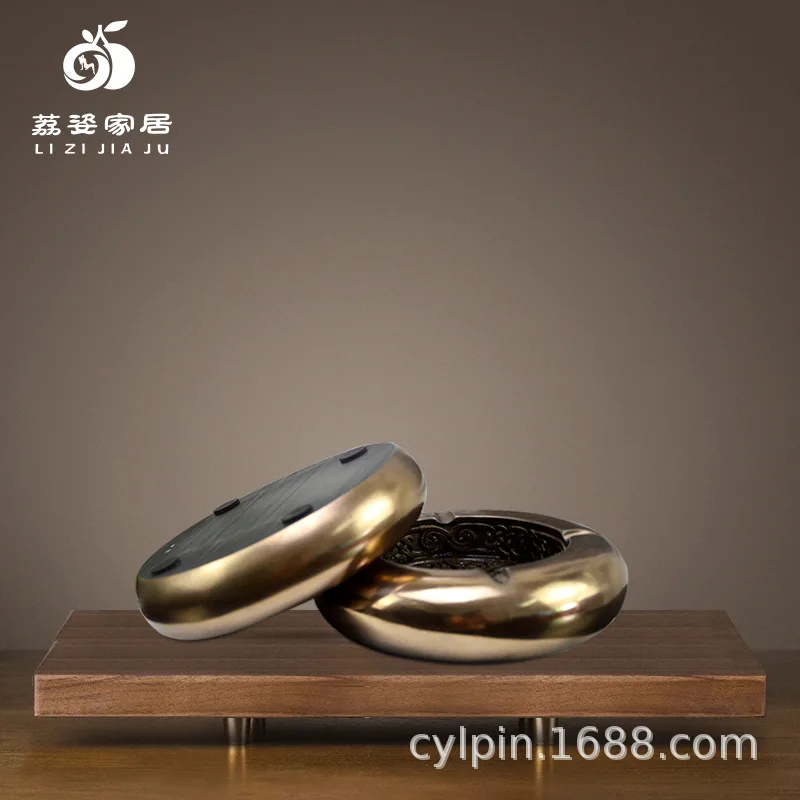 

Manufacturers Direct Selling Creative-Cold Cast Copper Resin Crafts Living Room Wine Cabinet Ash Tray Decoration Support Customi