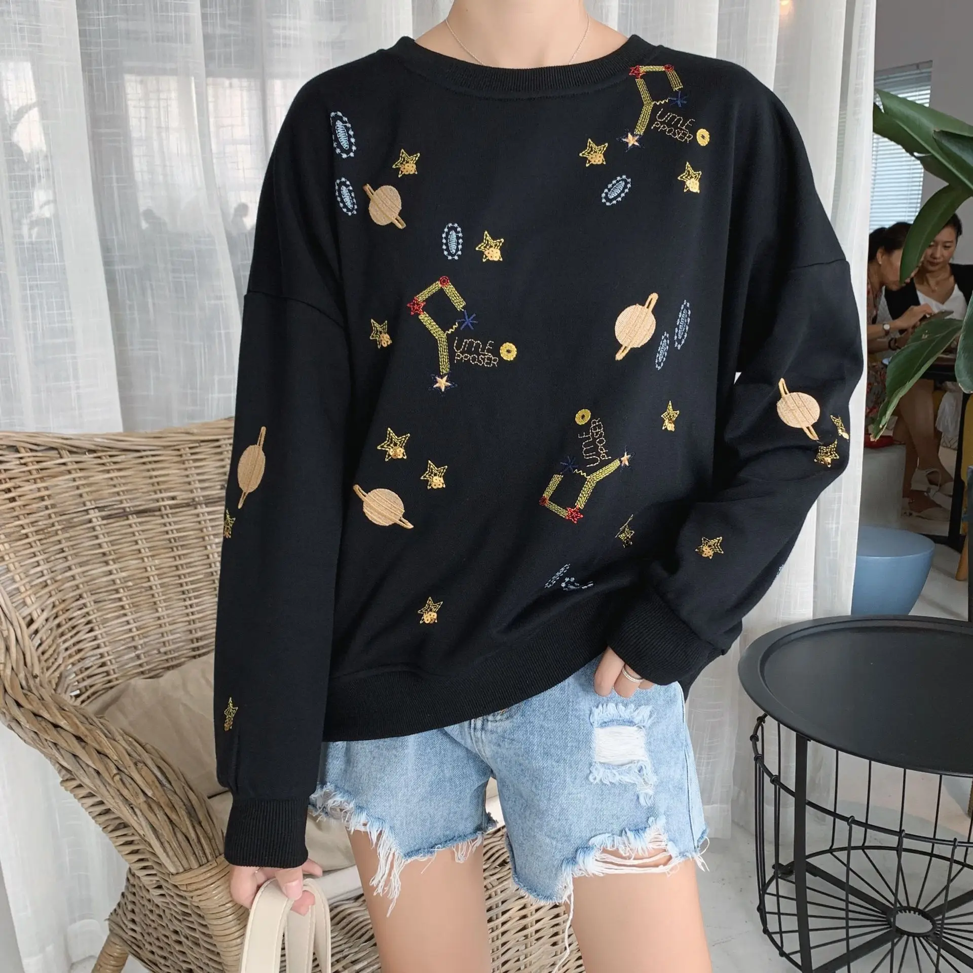 

Women Clothes 2019 Casual Streetwear Sweatshirts Woman Pullover Pull Femme Round Neck Small Planet Five-pointed Star Embroidery