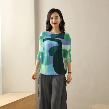 

MIYAKE Pleated 2020 New Summer Harajuku Style Middle-Sleeved Coat Loose and Plus-sized T-shirt Women's Short Style Pleats Tshirt