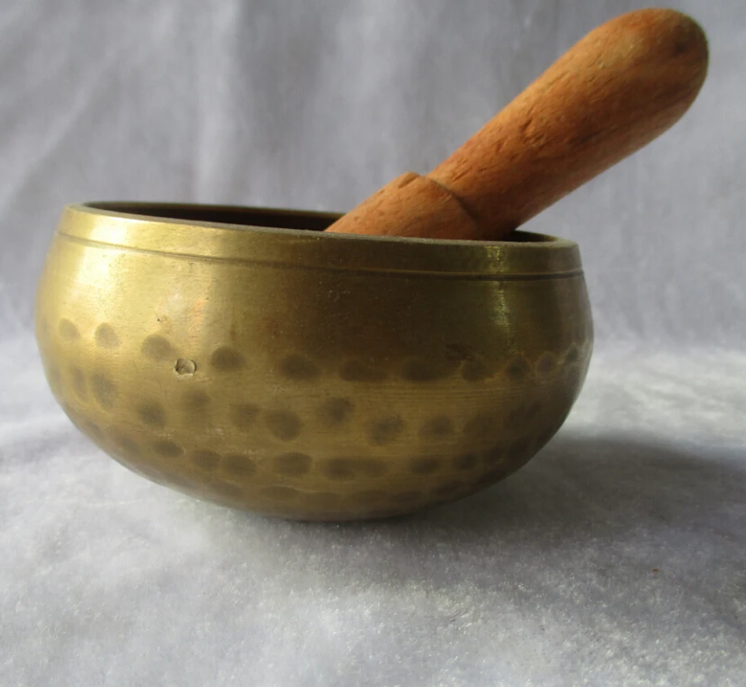 

Collectable Tibetan Copper Singing Bowl With a Wooden Stick Chinese Handwork buddha Bowl Free Shipping Size :Diameter 9CM