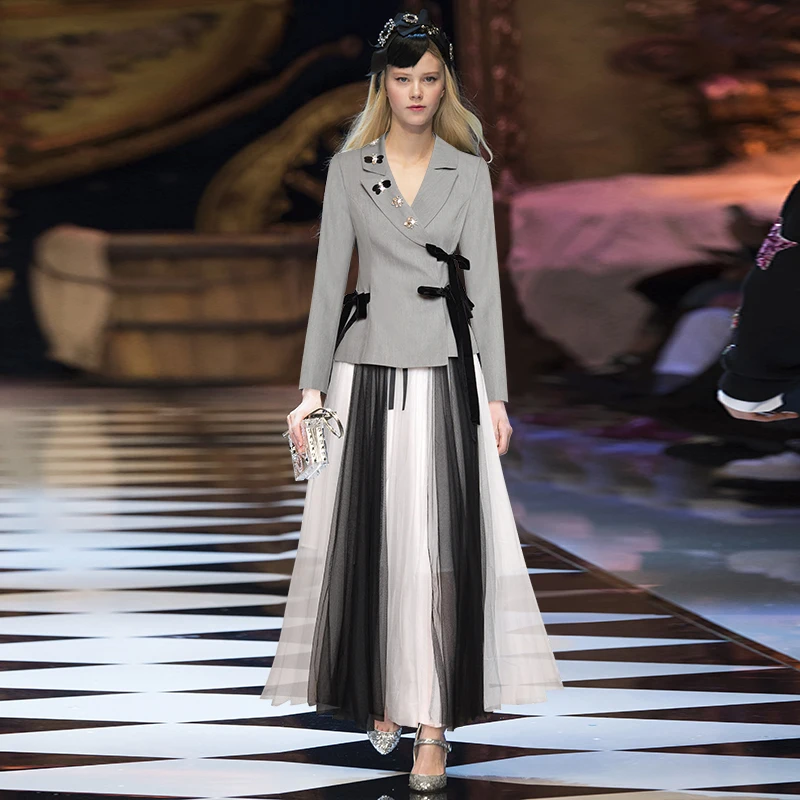 

Diamond Sequin lace up waist closing suit top color contrast mesh elastic flowing skirt fashion suit fall 2020