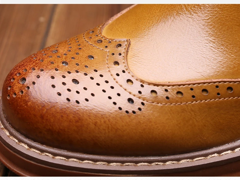 Autumn Winter Fleece Shoes Men Brogue Boots Genuine Leather Shoes Warm Plush for Cold Winter Men Ankle Boot Cow Leather Footwear