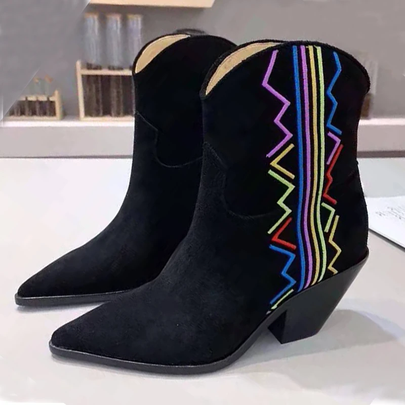 Г., ботильоны нового дизайна Женские ботинки на высоком каблуке с острым носком и вышивкой Женские Модные полусапожки - Цвет: Черный