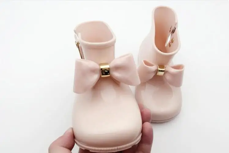 Mini Melissa/непромокаемые резиновые сапоги для девочек с бантиком; Новинка года; прозрачные сандалии Melissa для девочек; Нескользящие Детские дождевые ботинки; Водонепроницаемая детская водонепроницаемая обувь