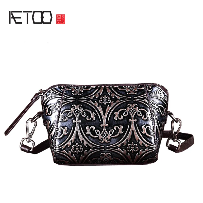 

BJYL 2017 Retro New handbags real leather handmade shoulder bag embossed handbag Messenger bag small square bag