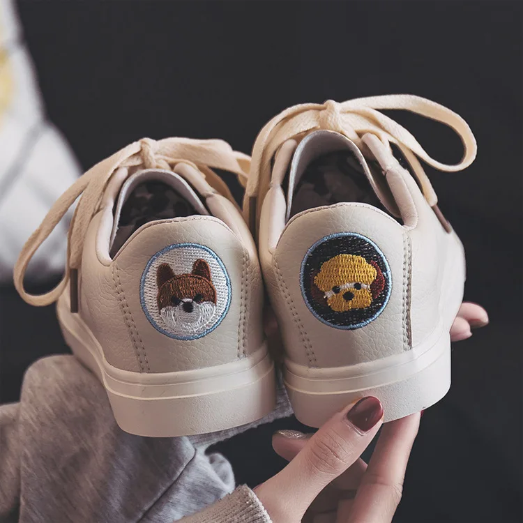 Women Casual Shoes Light Sneakers Breathable PU Autumn Vulcanized Shoes Outdoor Lace-Up Shoes Tennis