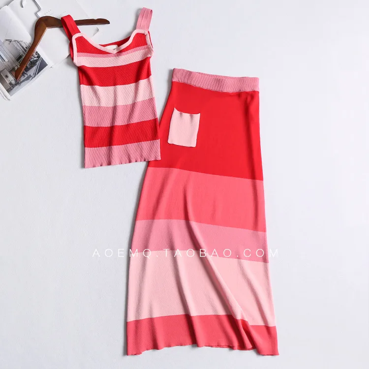 

A Generation of Gas GIRL'S Mixed Colors Knit Stripes Camisole Skirt Set Entity