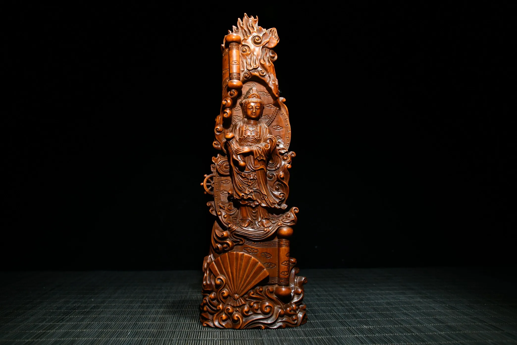 9 "Collezione Tempio Tibetano Old Boxwood Ruyi Guanyin Bodhisattva Back Light Standing Buddha Office Ornaments Town House Exorcis