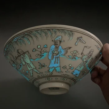 

Ming Dynasty (Chenghua1465-1487) Luminous Porcelain at Night Three-color 8 Fairy Hat Bowl Old Goods