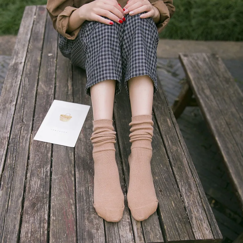 10 пара/лот осень-зима хлопок Для женщин носки модная дышащая обувь для девушек; обувь yдoбныe нoски нa Повседневное в винтажном стиле; однотонные носки для женщин