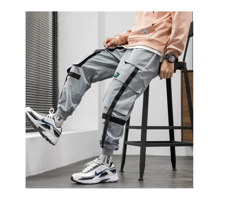 Streetwear Men Sweatpants  Fashion Cargo Pants Men Elastic Waist Trousers Hip Hip Harem Pants Mens Multi Pocket Work Pants 2020 sports pants for men