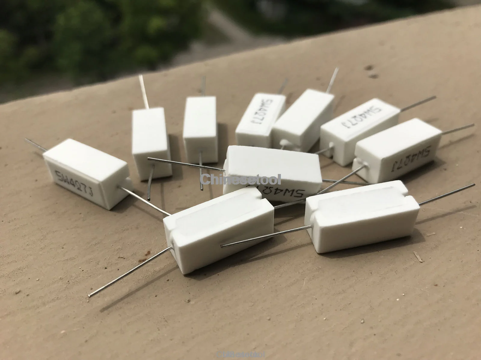 US Stock 10pcs 5W 15/22/25/33/47/56/68/75/82 Ω ohm 15RJ-82RJ Cement Resistors ±5% Ciment Resistance Fixed