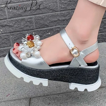 

Krazing pot summer natural leather round peep toe high heels thick bottom pearl decorations gorgeous fashion sandals women L7f6