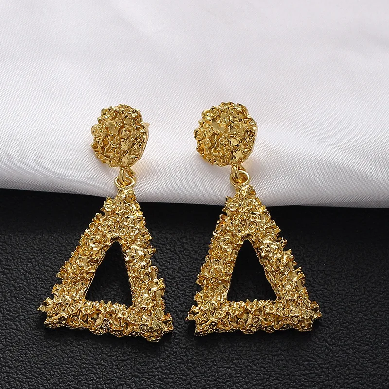 

Golden Korean Minimalist Stainless Steel Triangle Stud Earrings for Women Fashion 2019 Jewelry Accessories Gift for Girlfriend