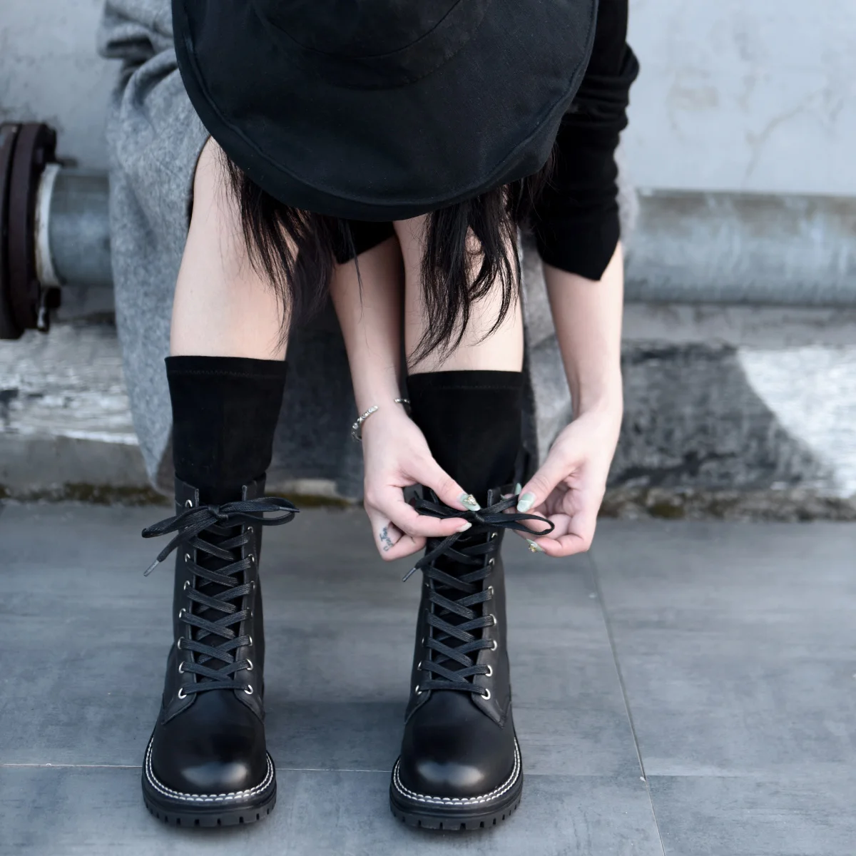 

Artmu Orginal Women Boots 2019 8 Hole Martin Boots British Style Genuine Leather Mid-calf Boots Handmade Elastic Boots 838