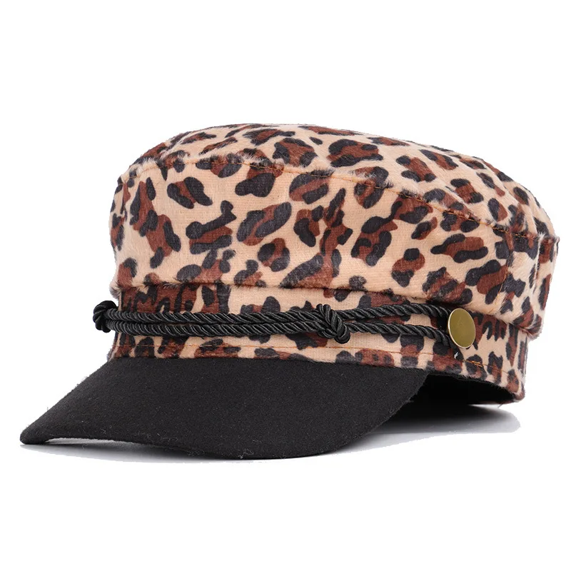 

2019 new Leopard berets ladies Leopard berets in autumn and winter England Japanese Joker flat top cap Cap Cap