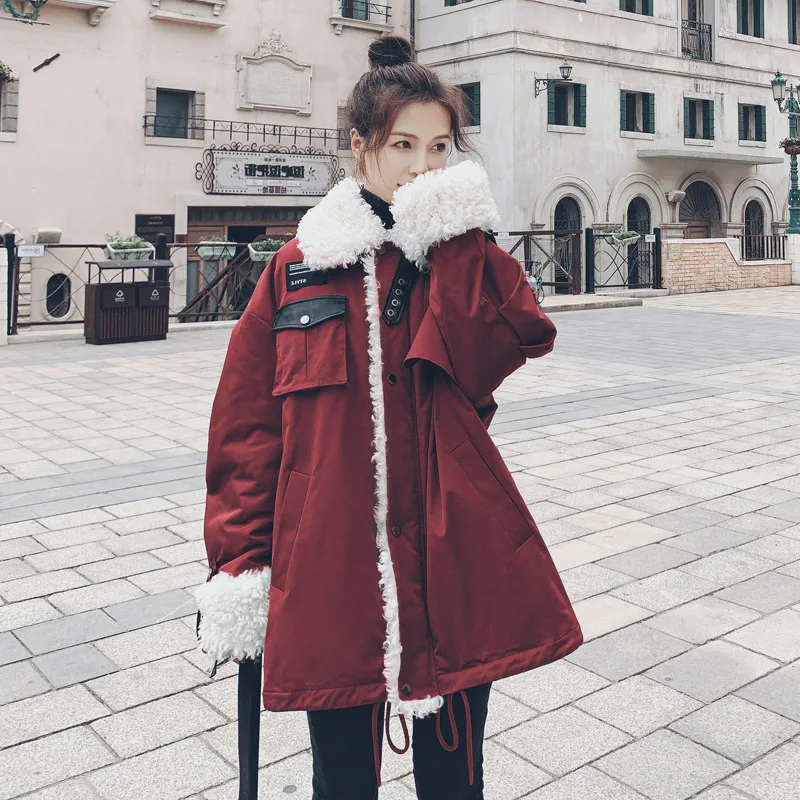 

The new red lamb wool coat women's mid-length winter Korean version of the loose and velvet thick cotton warm coat