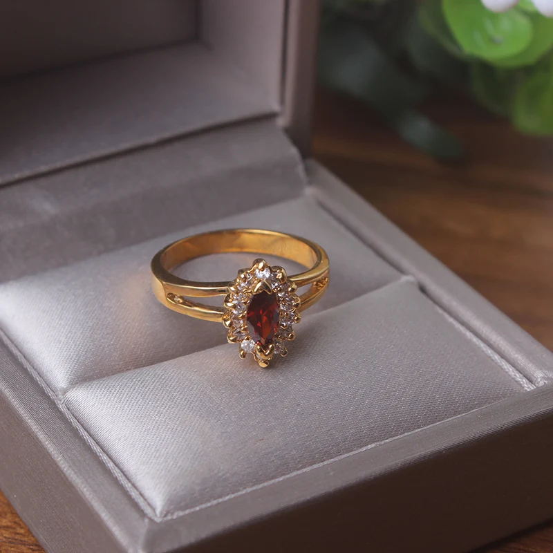 Ajojewel женское Модное Элегантное кольцо с кубическим цирконием золотого цвета зеленый/красный кристалл обручальное кольцо для женщин ювелирные изделия Bague