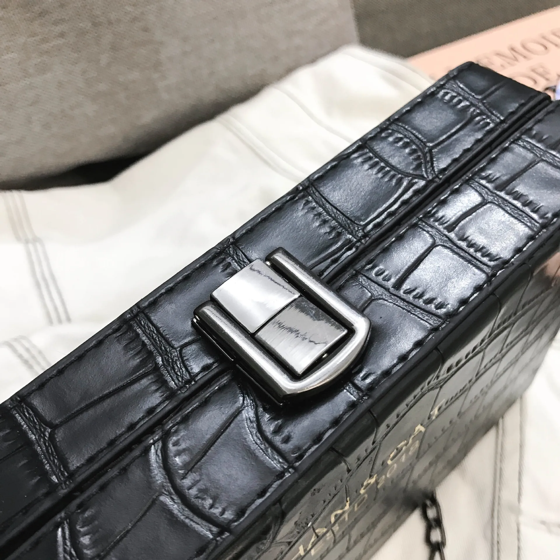 

Korean-style Stereo Stereotypes Small Box Stone Pattern Shoulder WOMEN'S Bag