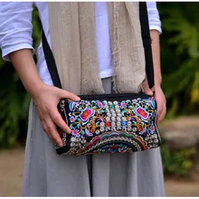 

Ethnic Style embroidered Messenger Bag portable one-Shoulder Handbagtravel Groceries Fashion Pocket Double-sided retro Bag
